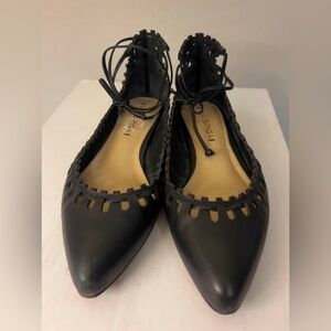 Via Spiga size 8 black leather slip-on flats with ankle tie